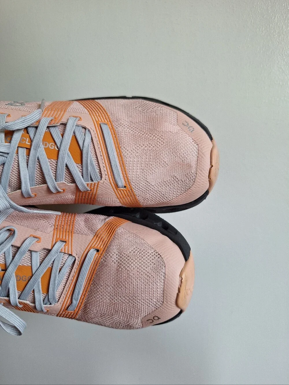 On Running  Cloudgo Women's Rose Magnet Size 7.5